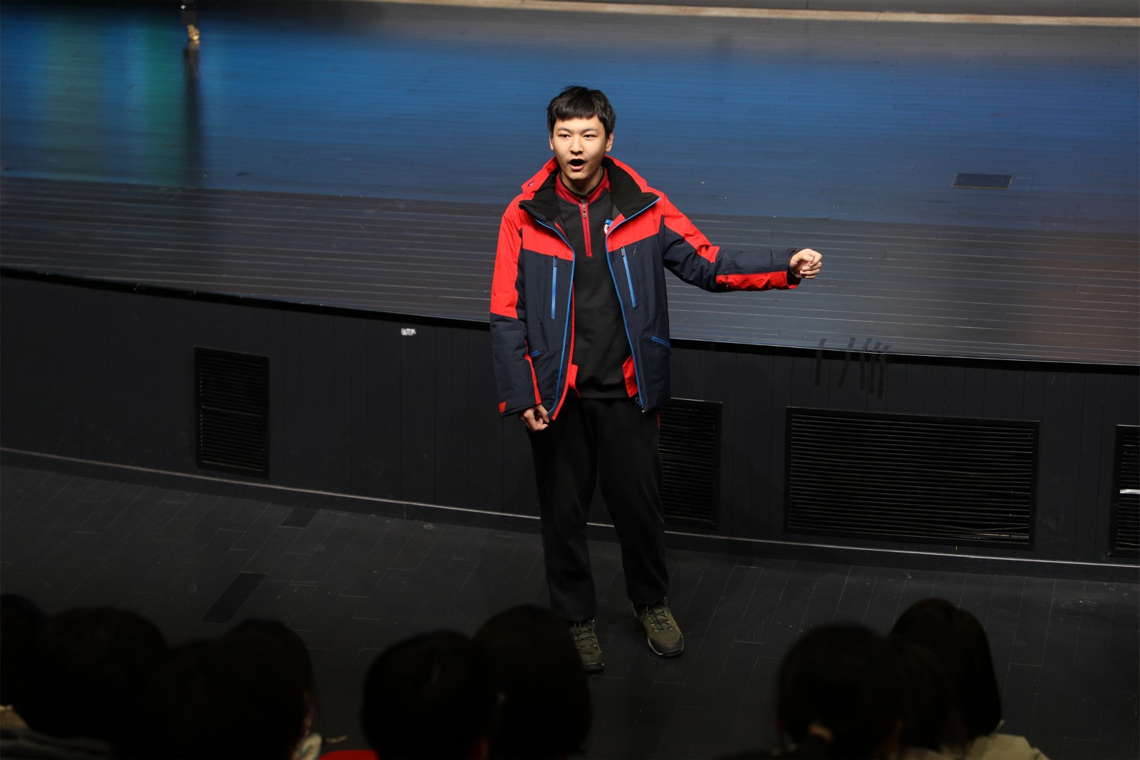 20240103458924.jpg 2E2A6833.jpg