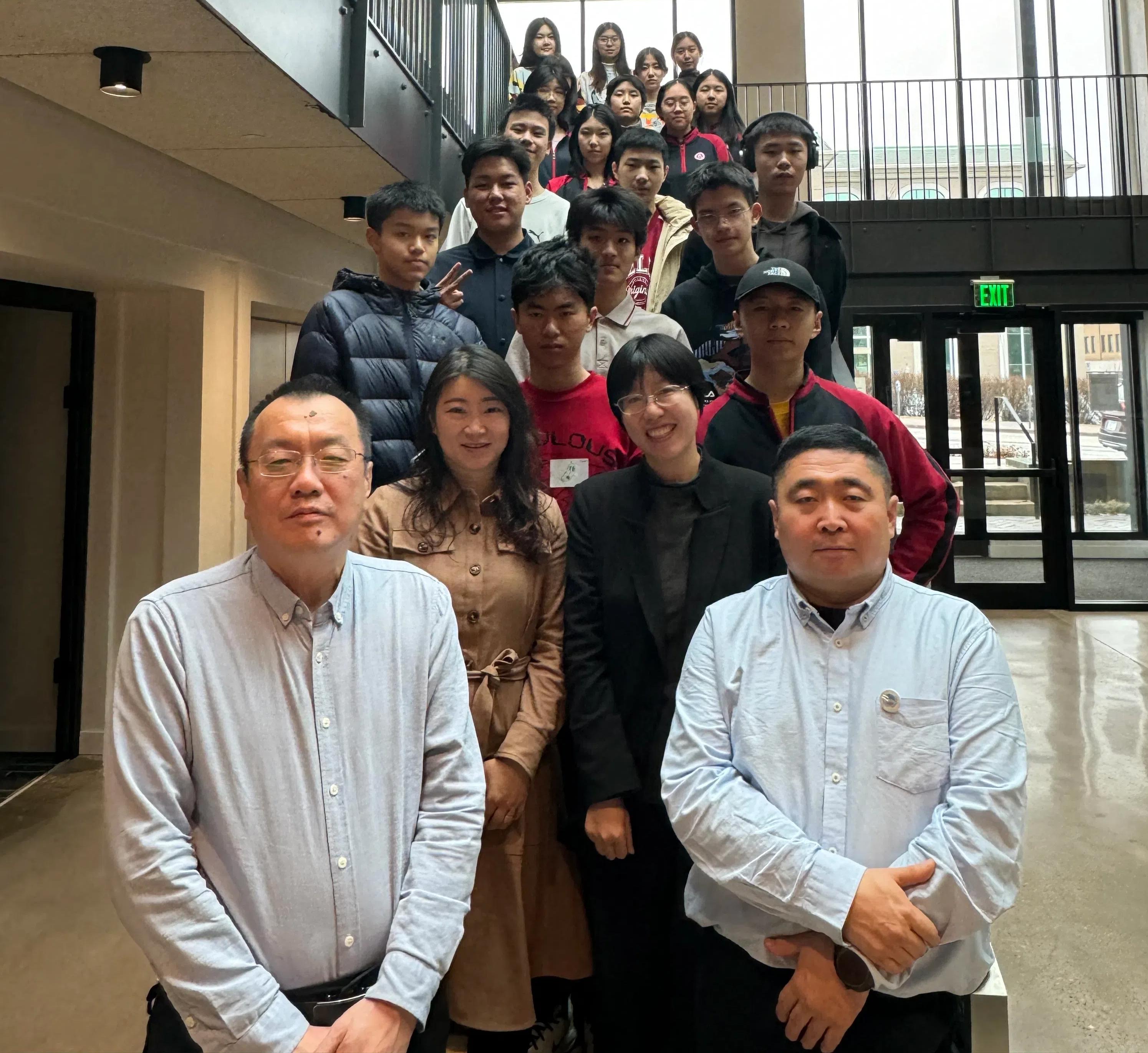 20250225136948.jpg 马斯卡廷活动中心合影.jpg